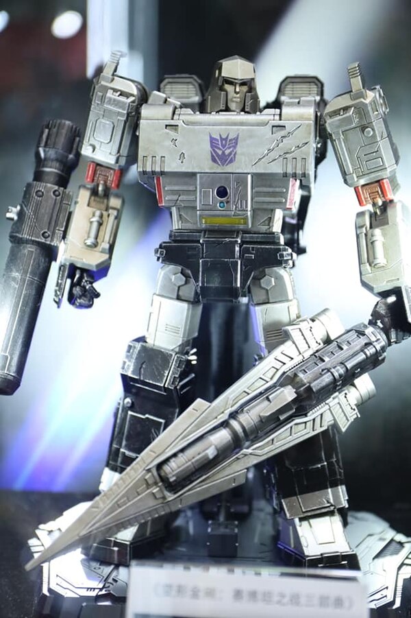 WonderFest 2021   Threezero ROTF Jetfire And Optimus Prime Combined  (10 of 13)